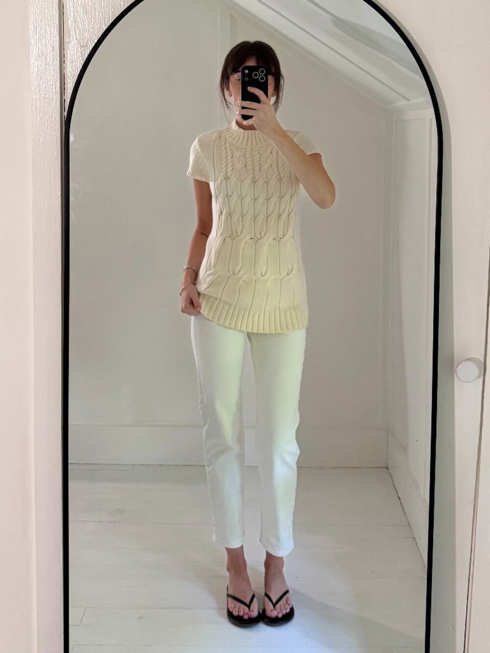 BCBGirls Vintage Y2K Cable Knit Capped Sleeve Mockneck Sweater Ivory Size S
